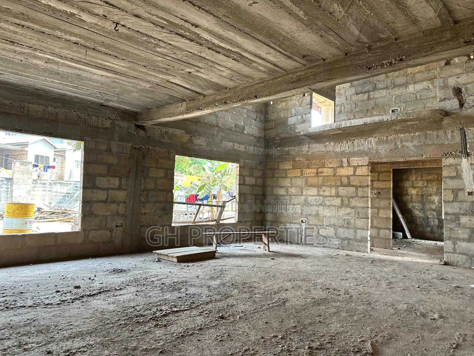 5bdrm House in Daban., Kumasi Metropolitan for sale