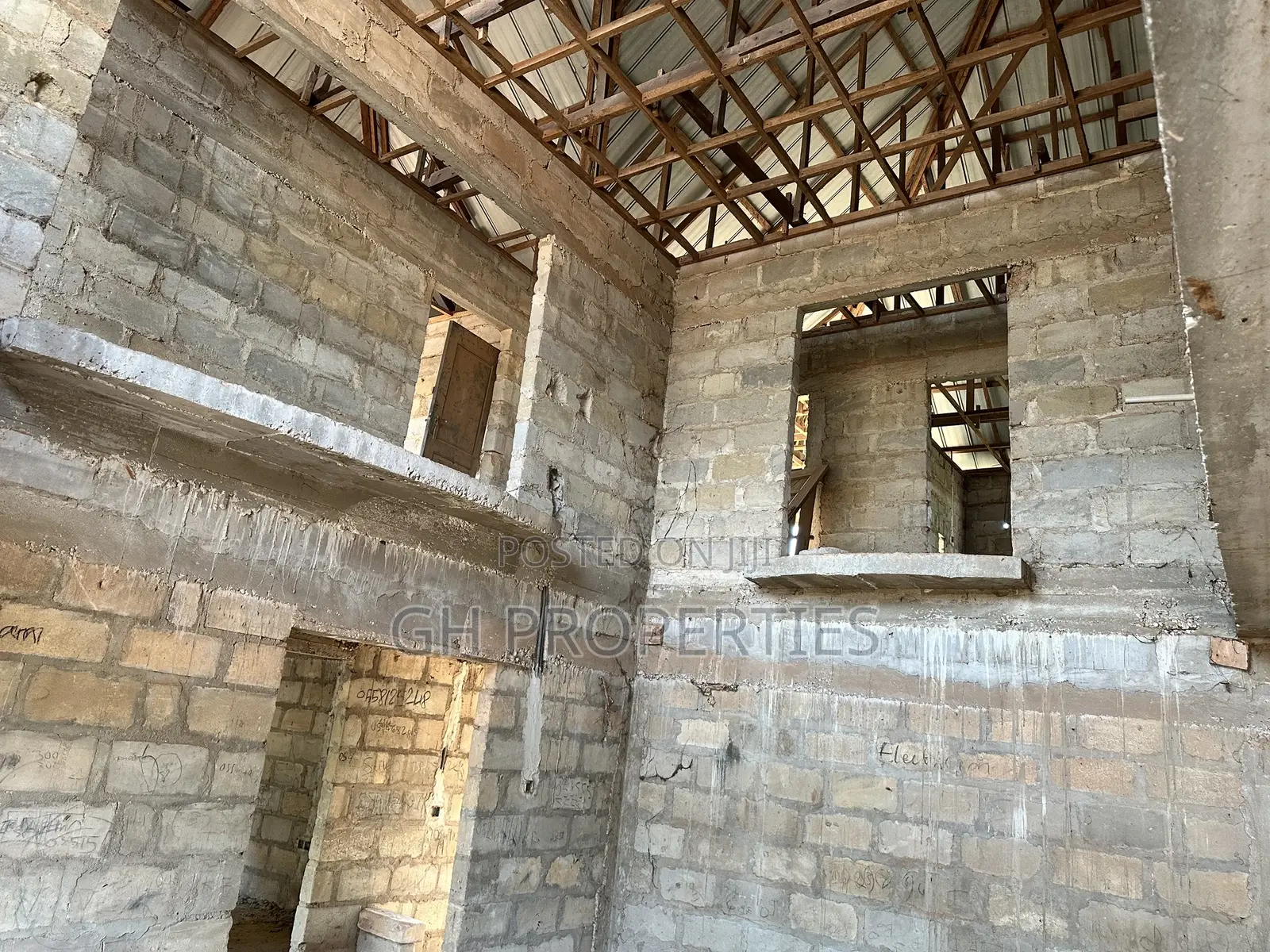 5bdrm House in Daban., Kumasi Metropolitan for sale