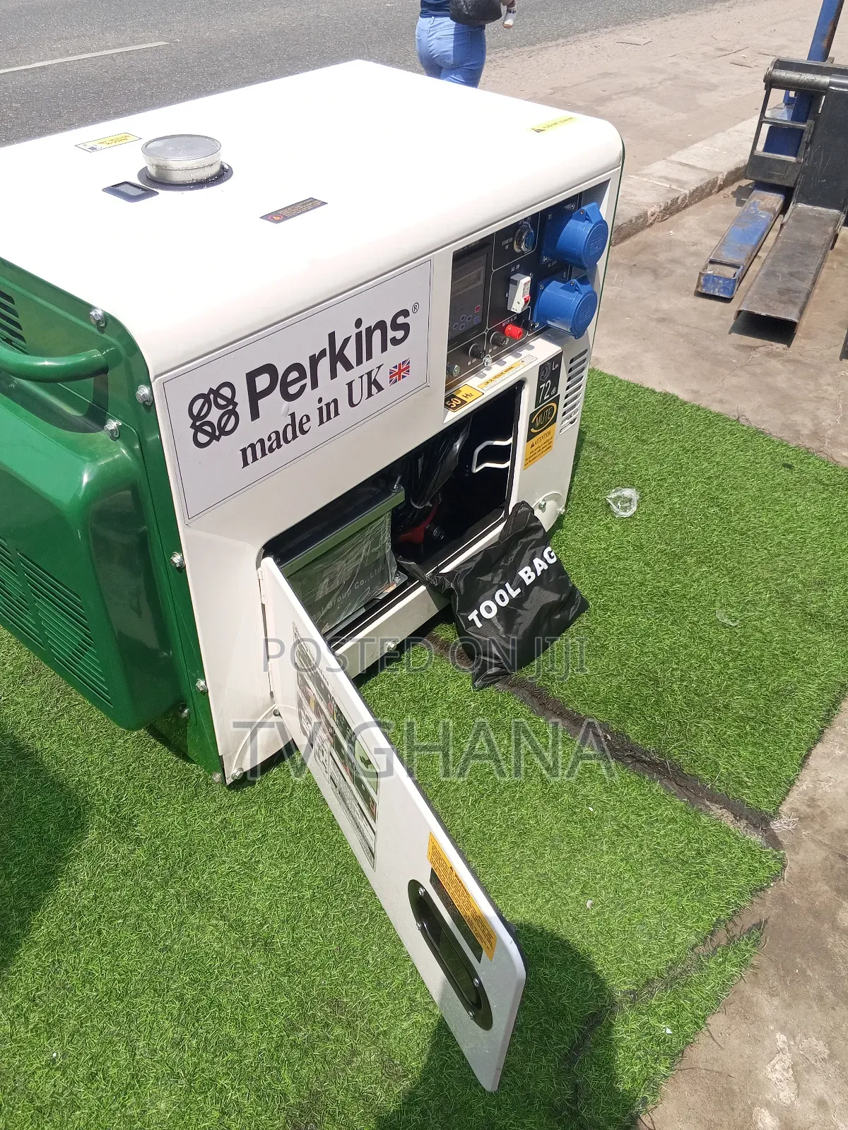 Powerful Silent 13000watt Generator 10kva Perkins Generator