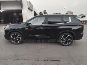 Mitsubishi Outlander 2020 Black