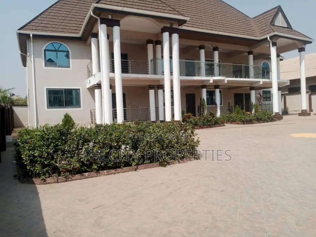 2bdrm Apartment in Kenyase Abirem, Kumasi Metropolitan for rent