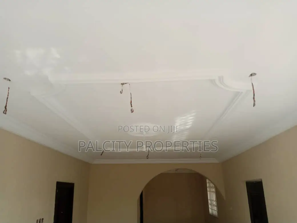 2bdrm Apartment in Kenyase Abrem, Kumasi Metropolitan for rent