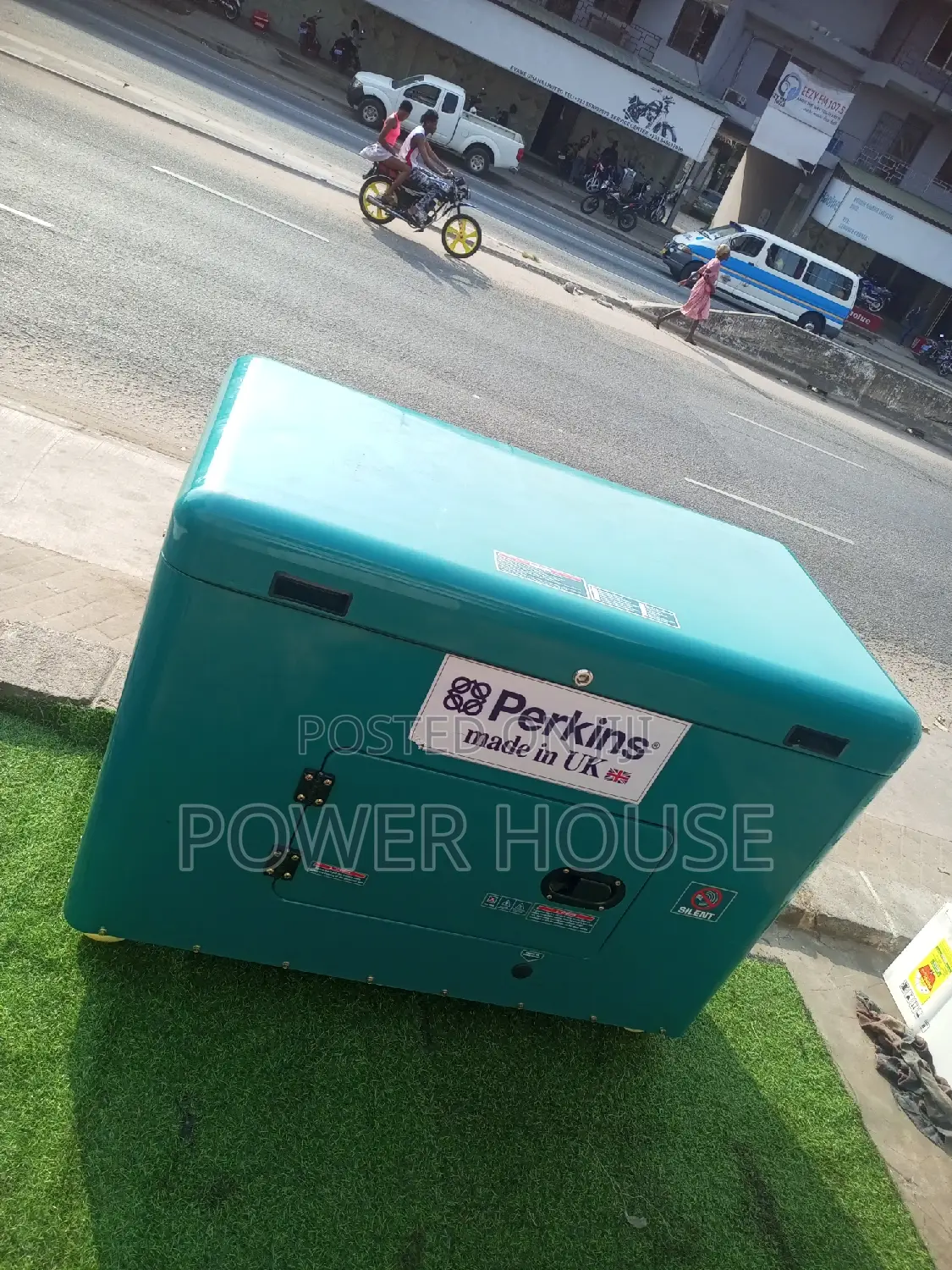 Uncut UK Generator 18kva Perkins Generator 18500w 230v
