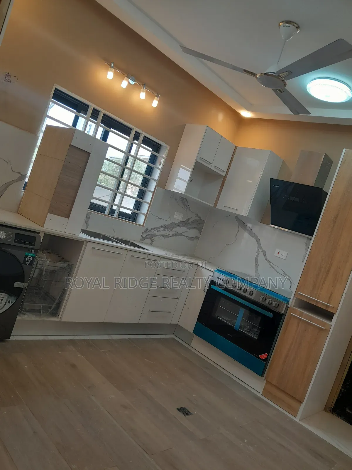 4bdrm Townhouse/Terrace in Spintex, Accra Metropolitan for sale