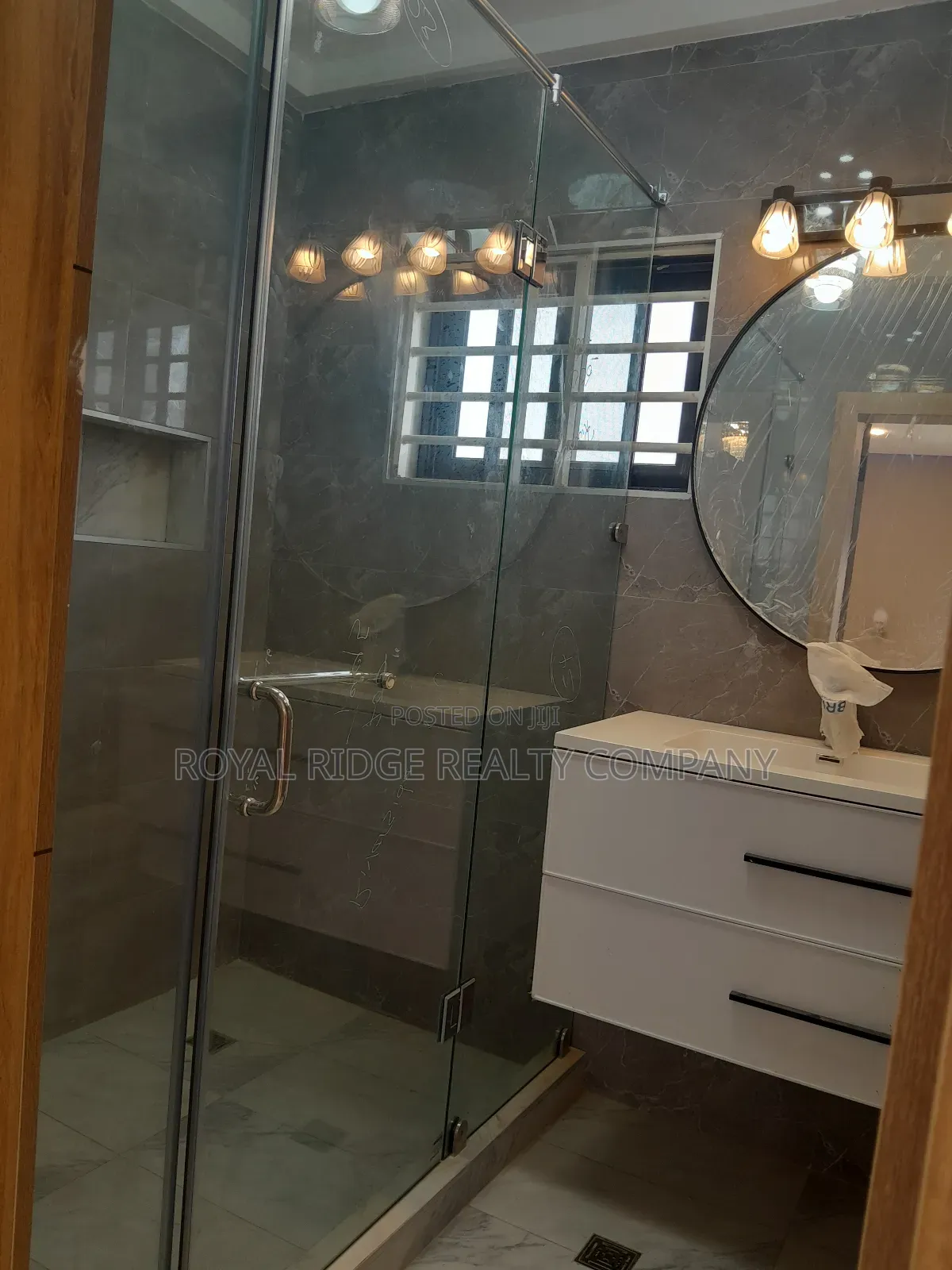 4bdrm Townhouse/Terrace in Spintex, Accra Metropolitan for sale