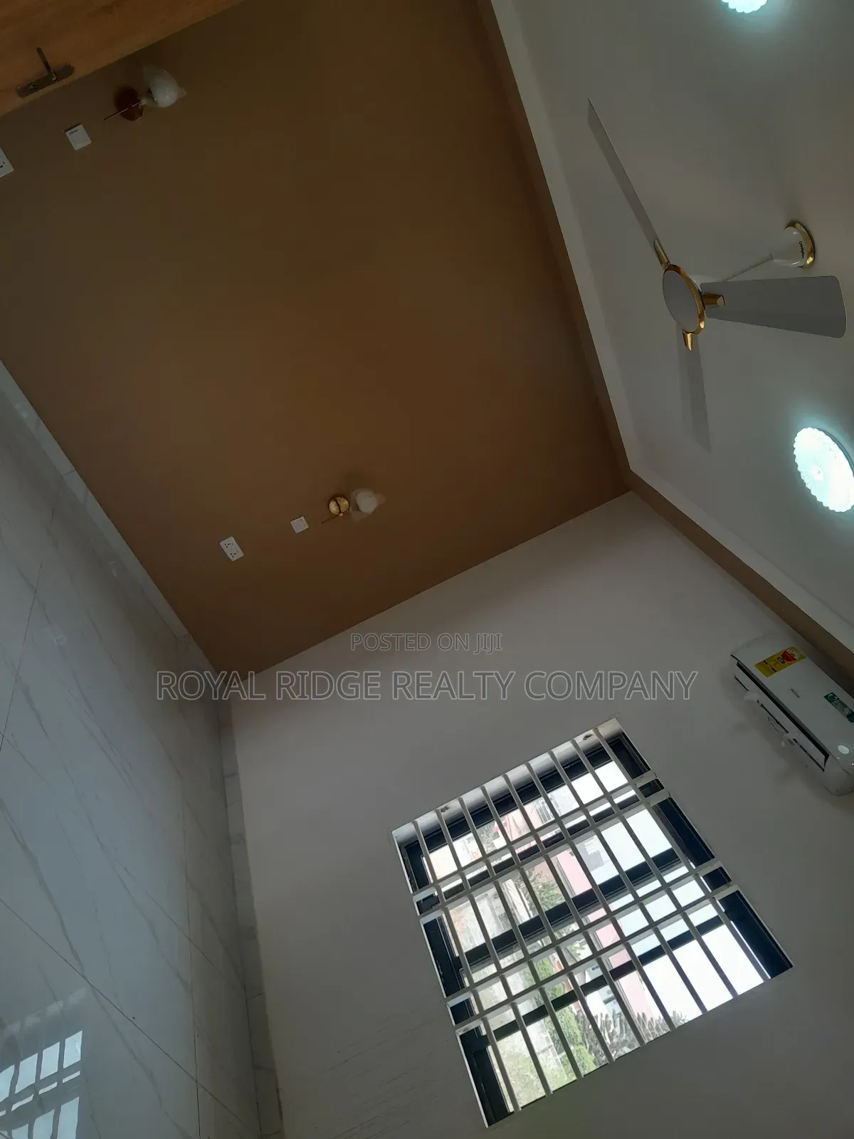 4bdrm Townhouse/Terrace in Spintex, Accra Metropolitan for sale