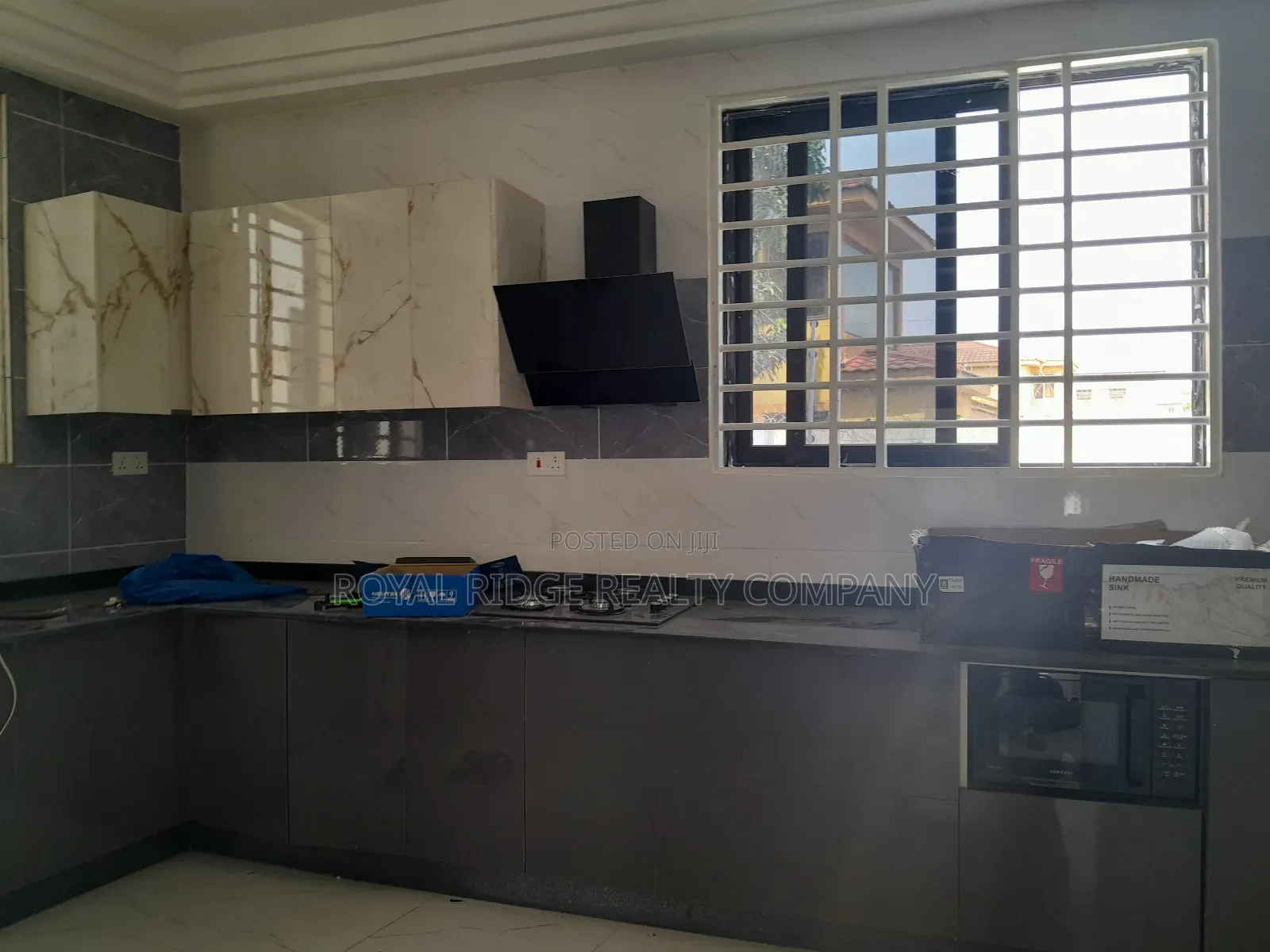 4bdrm House in Spintex, Accra Metropolitan for sale