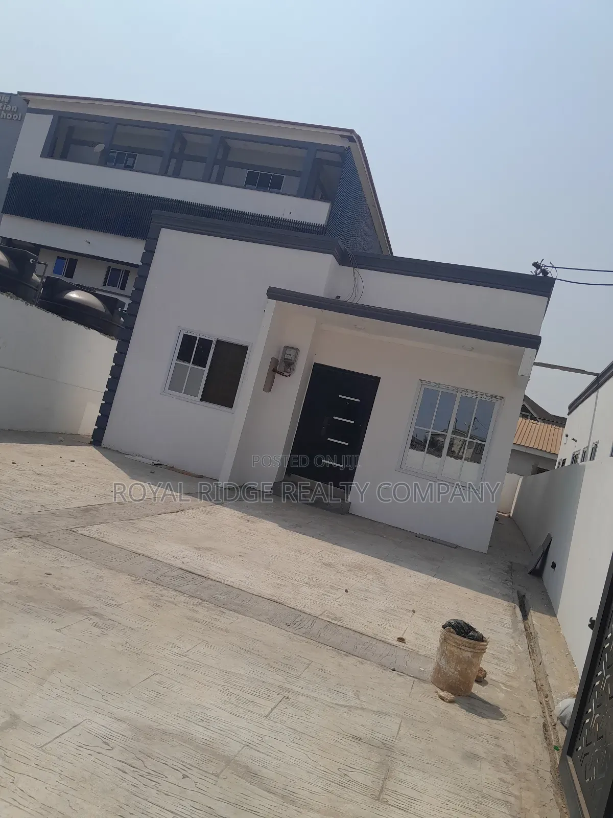 3bdrm House in Spintex Ecobank, Accra Metropolitan for sale