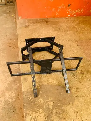 Dominate Your Viewing Angle: Adjustable TV Mount(32”-70”)Tvs