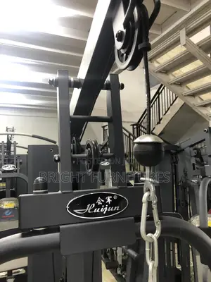 Matrix Fitness Training Machine