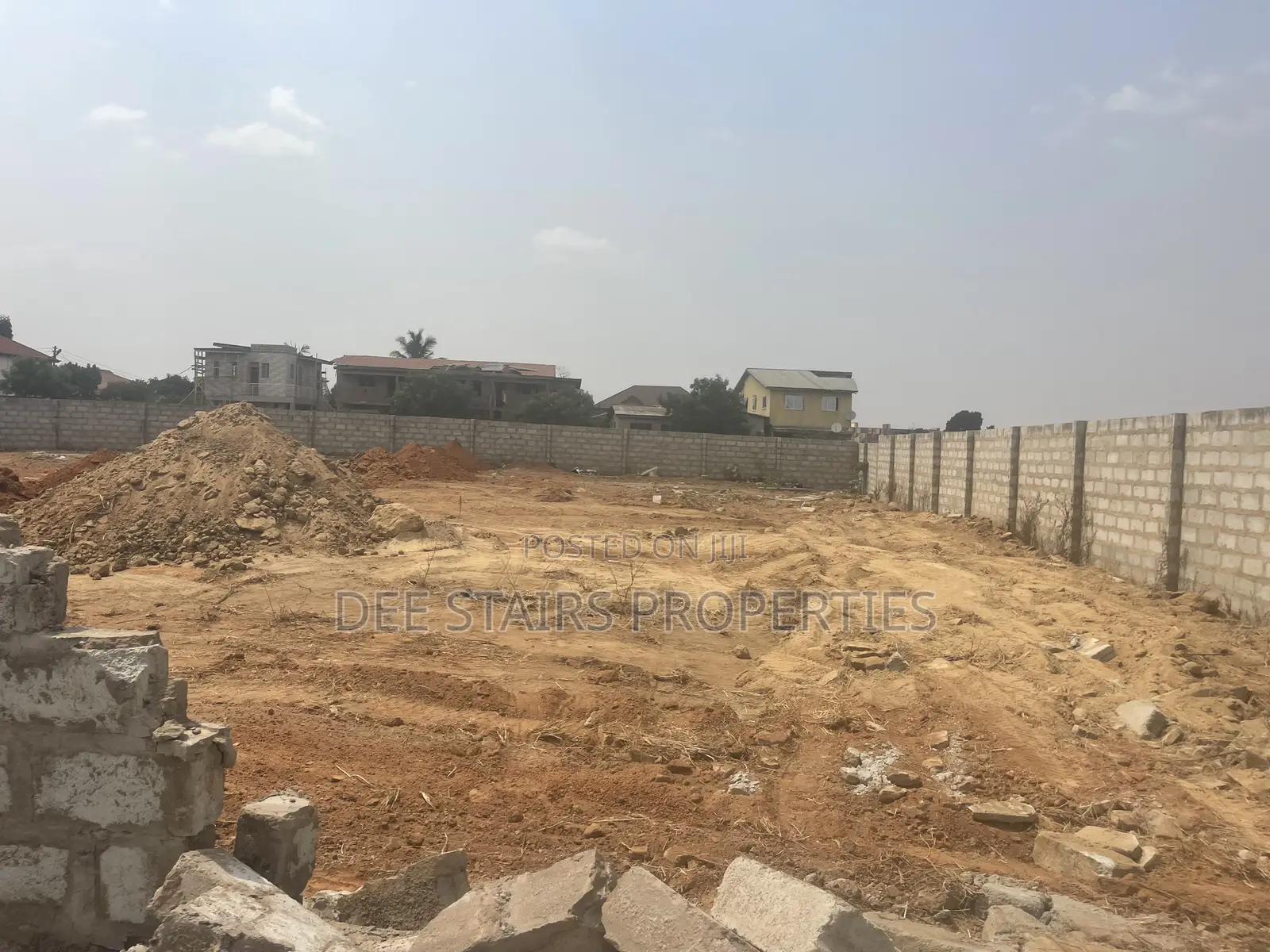 One Plot of Land for Sale at Manert Titled