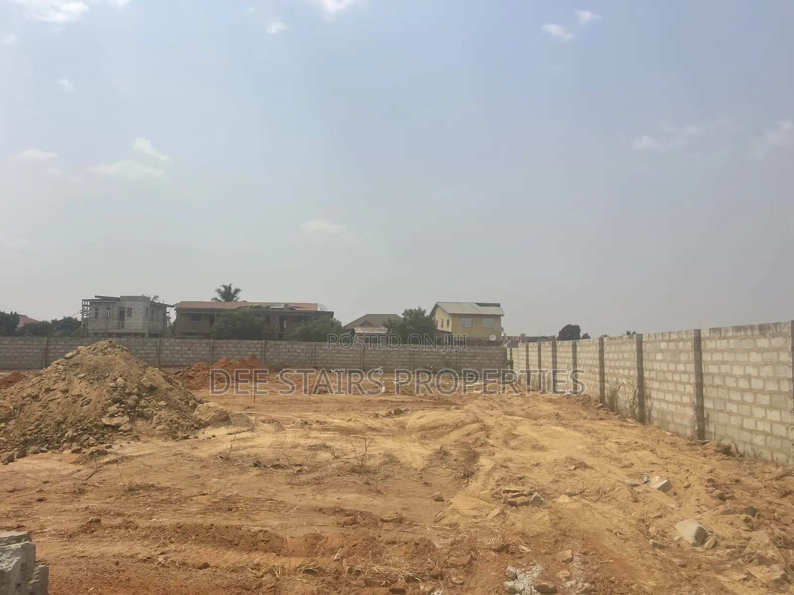 One Plot of Land for Sale at Manert Titled