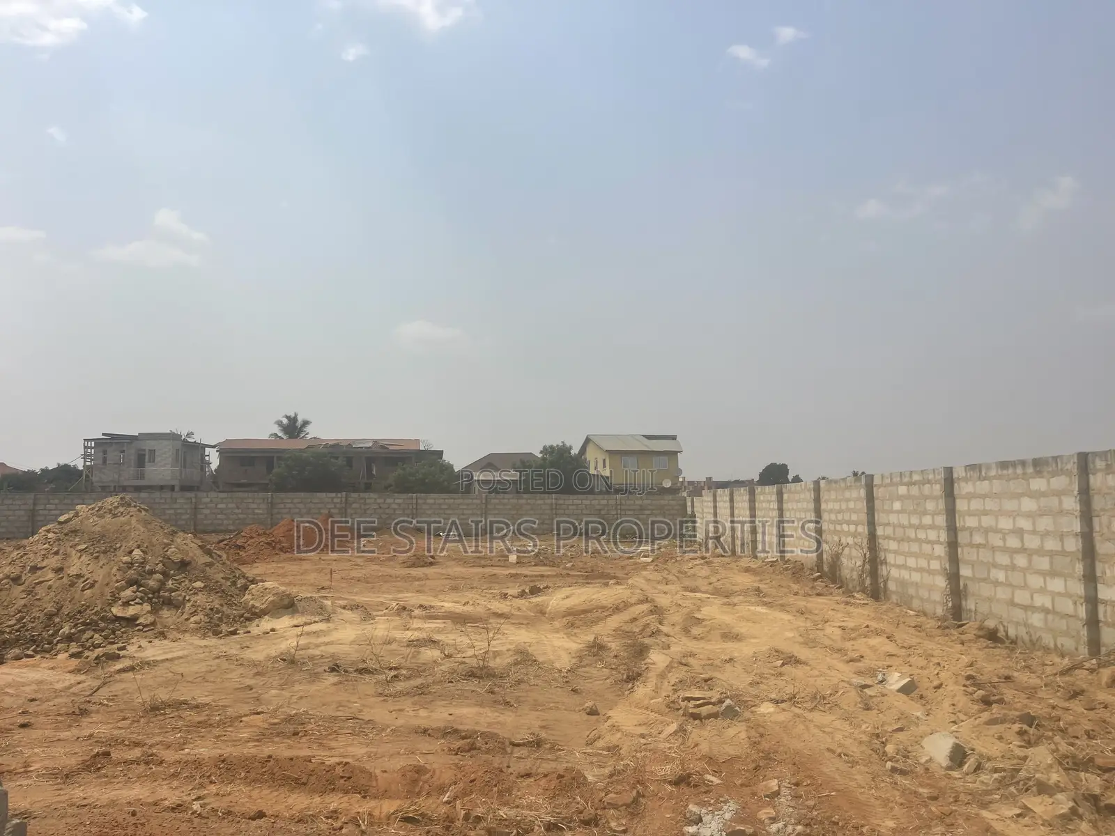 One Plot of Land for Sale at Manert Titled