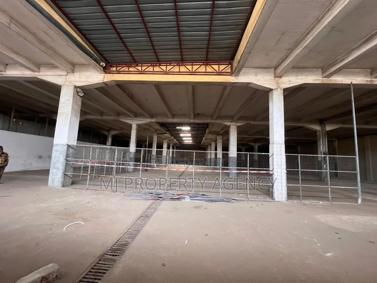 1300 SQM Warehouse at Accra Central