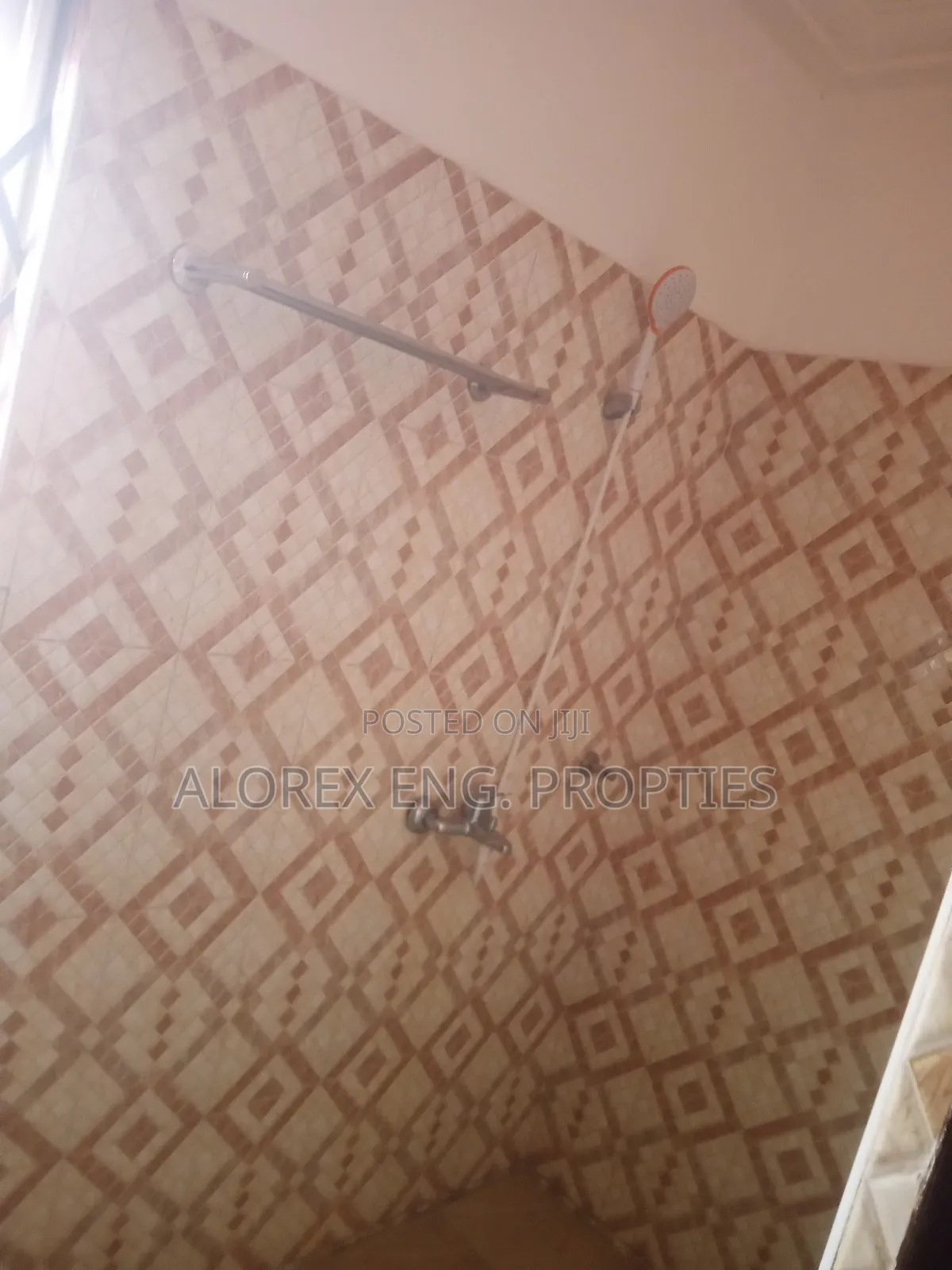 3bdrm Duplex in Teiman, Oyarifa for rent