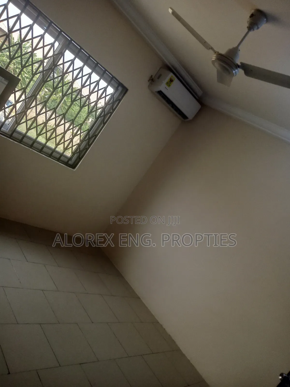3bdrm Duplex in Teiman, Oyarifa for rent