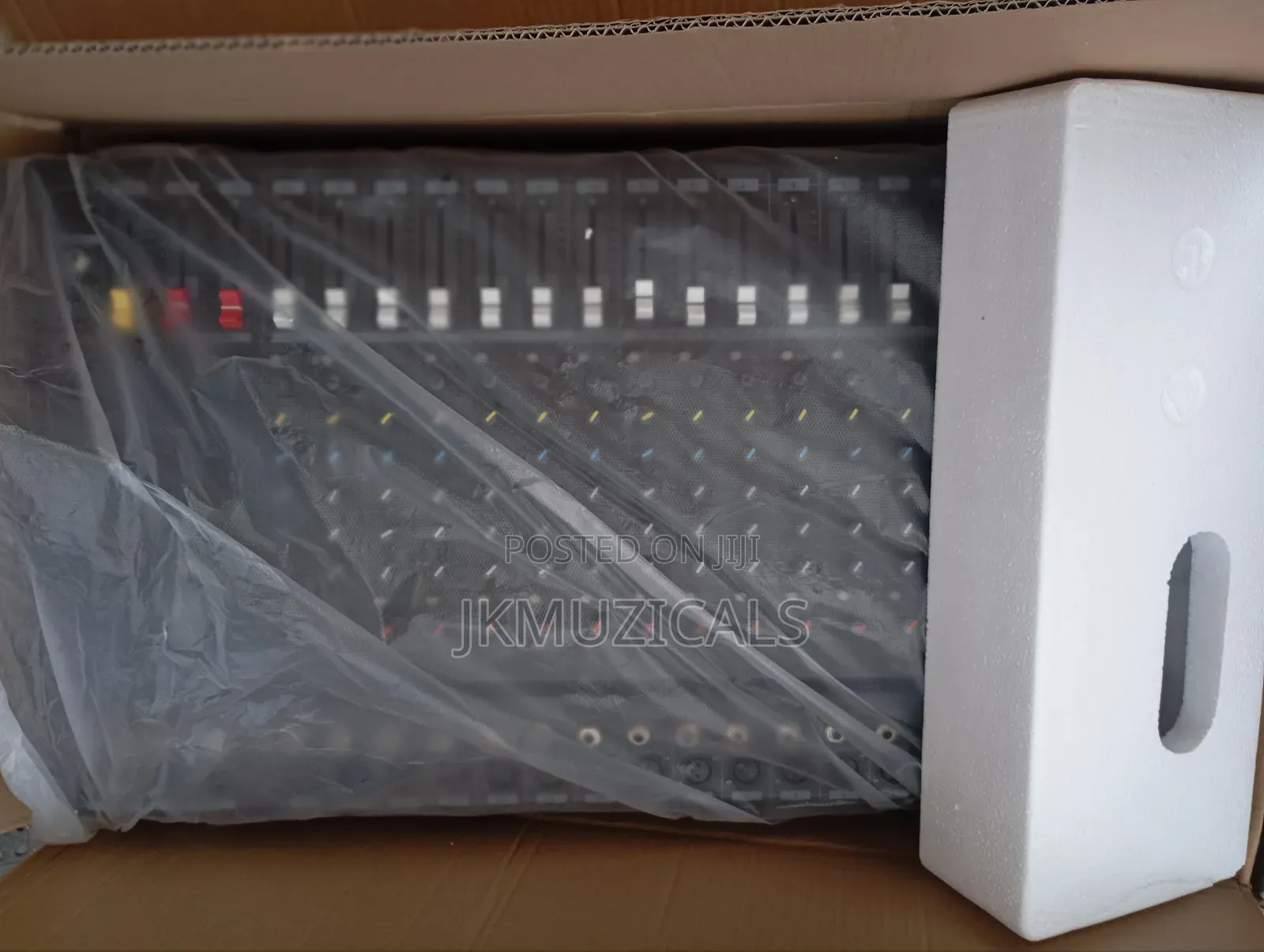 16 Channel Powered Mixer_ Yamaha