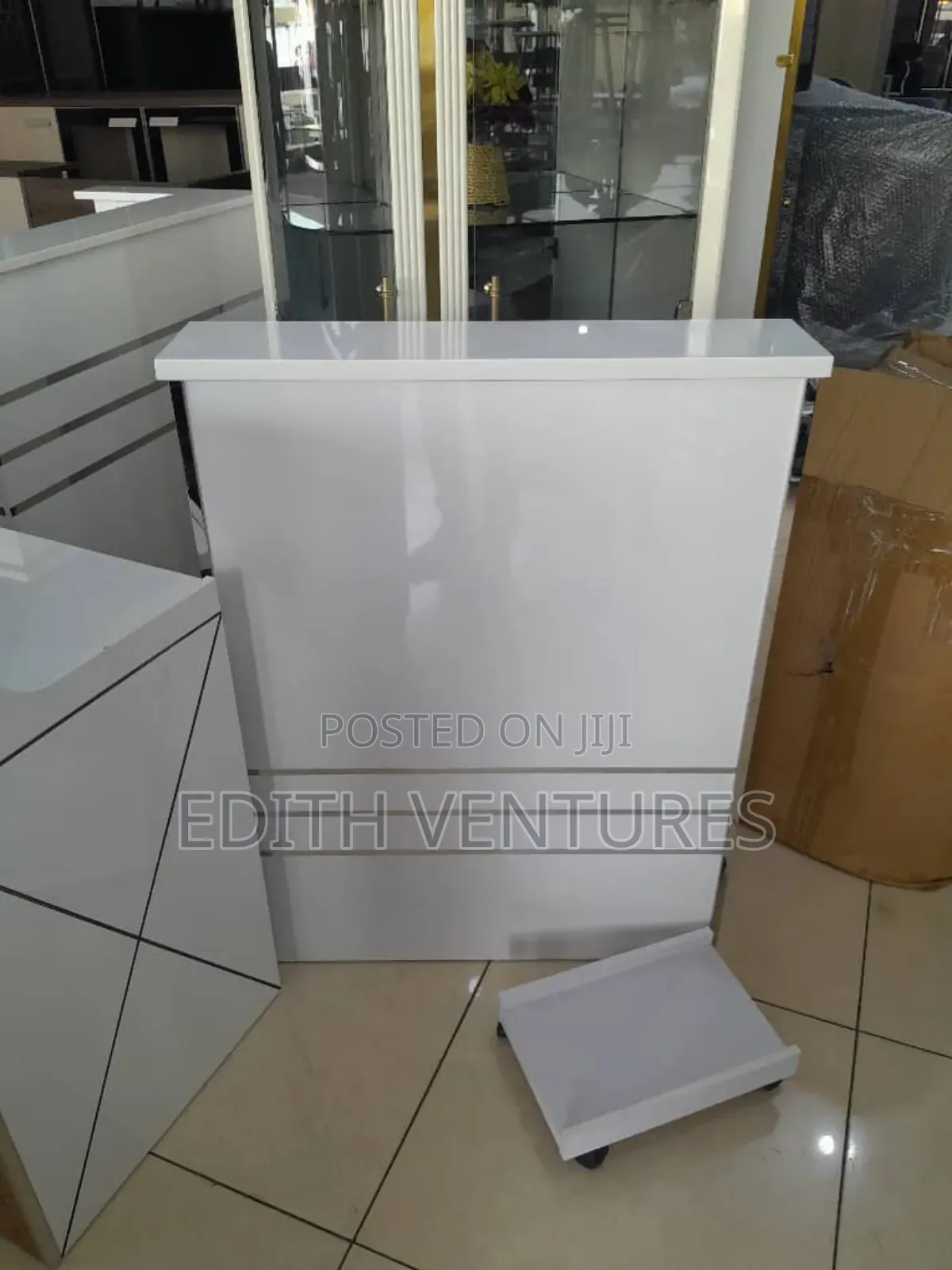 Mono Reception Desk