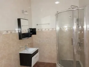 4bdrm House in Adjiriganor for rent