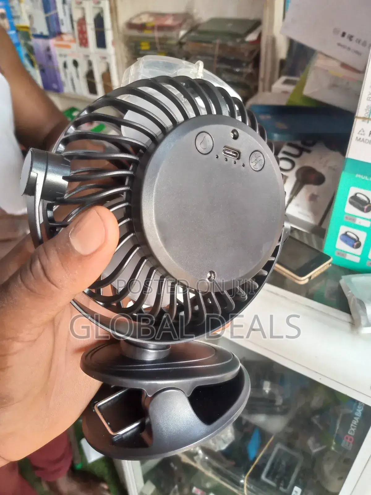 Clip Fan With Water Spray. Rechargeable