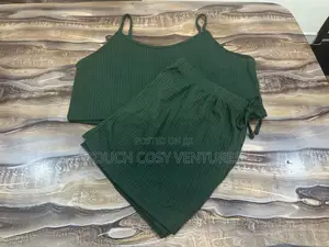 Leafy Green Crop Top and Short With Extra Long Sleeve Top
