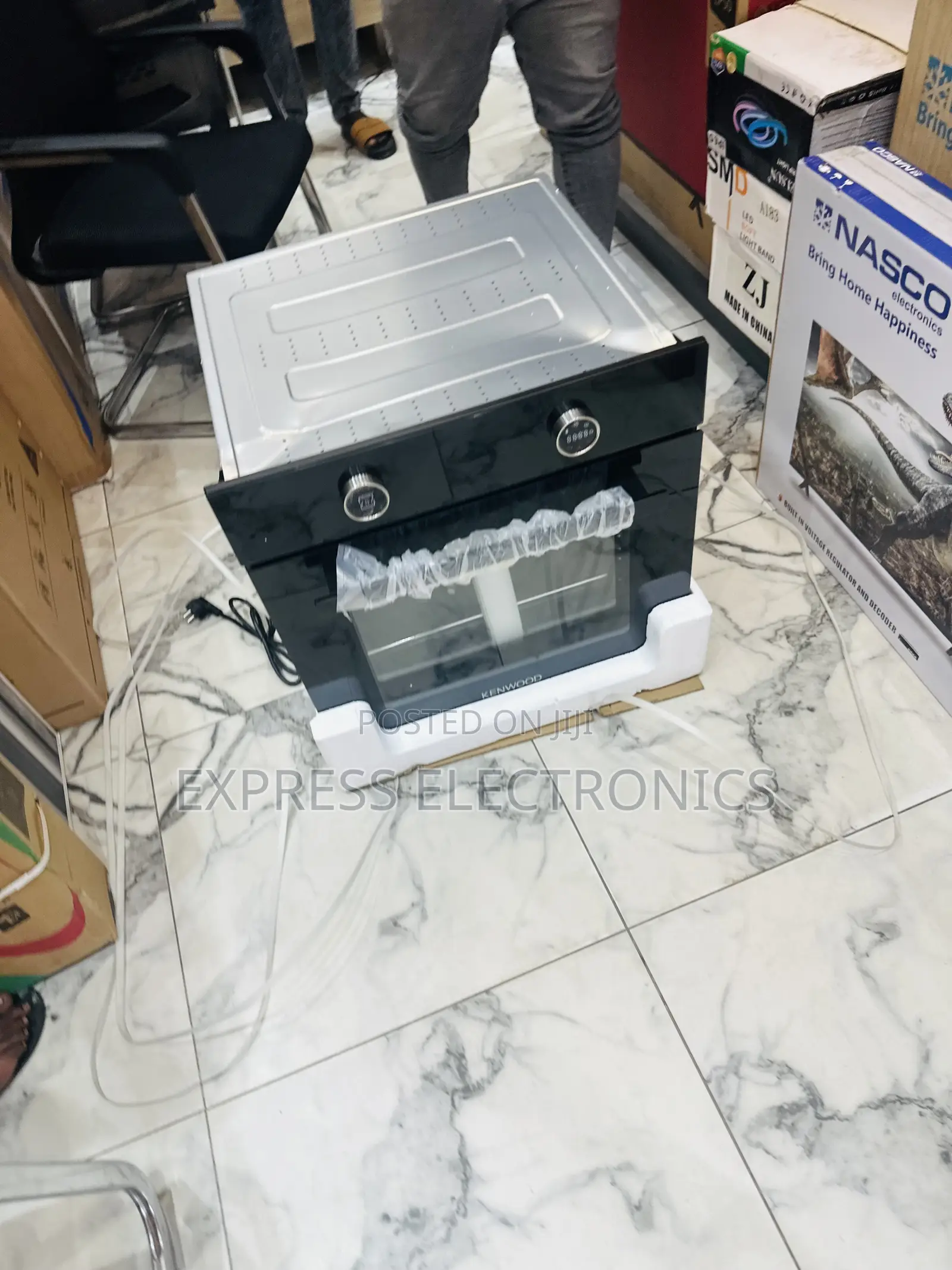 High Quality Microwave Oven 70L Kenwood Inbuilt
