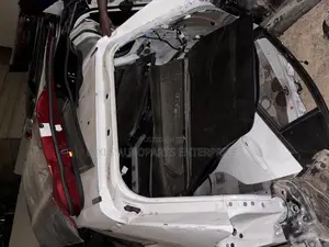TOYOTA RAV4 2019-2021 Back Cut