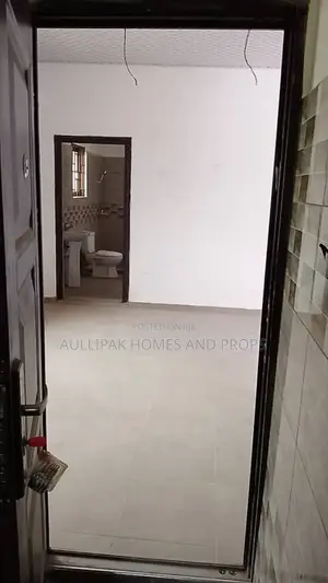 1bdrm Apartment in Lakeside for rent