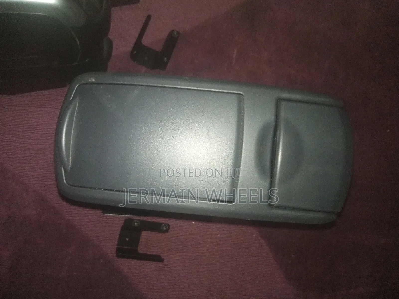 Toyota Vitz or Toyota Yaris Arm Rest for All Model Type.