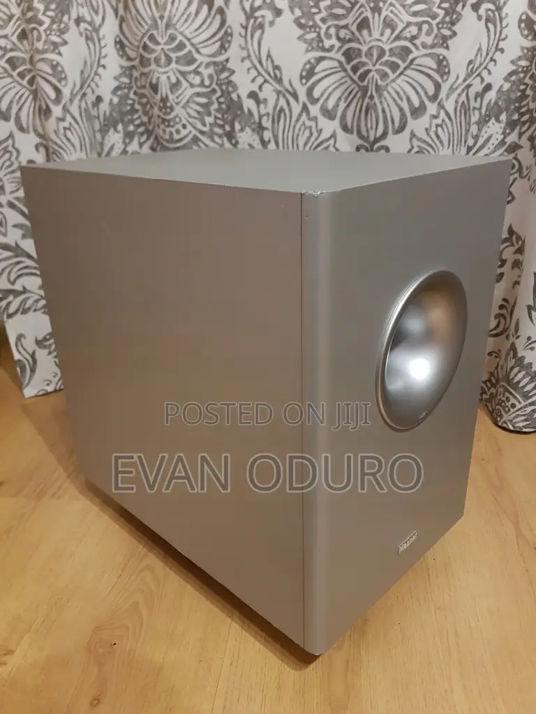 Powerful Magnat Active Bass Subwoofer Wit Digital Amplifier