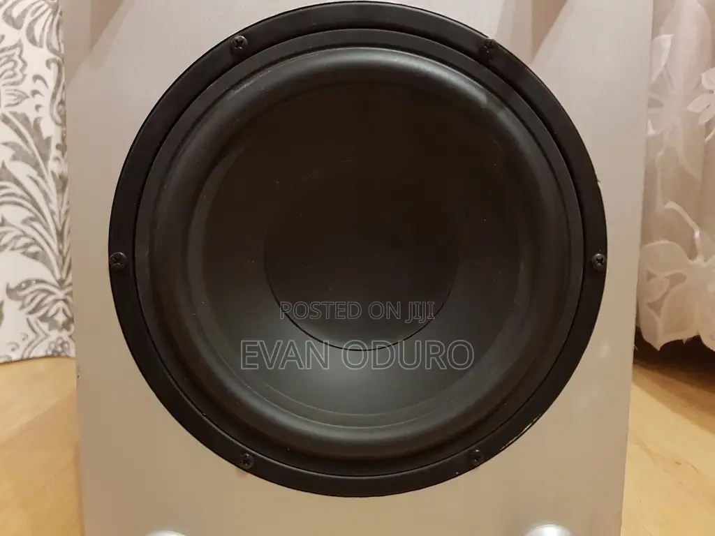 Powerful Magnat Active Bass Subwoofer Wit Digital Amplifier