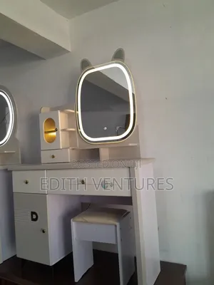Dribble Dressing Mirror