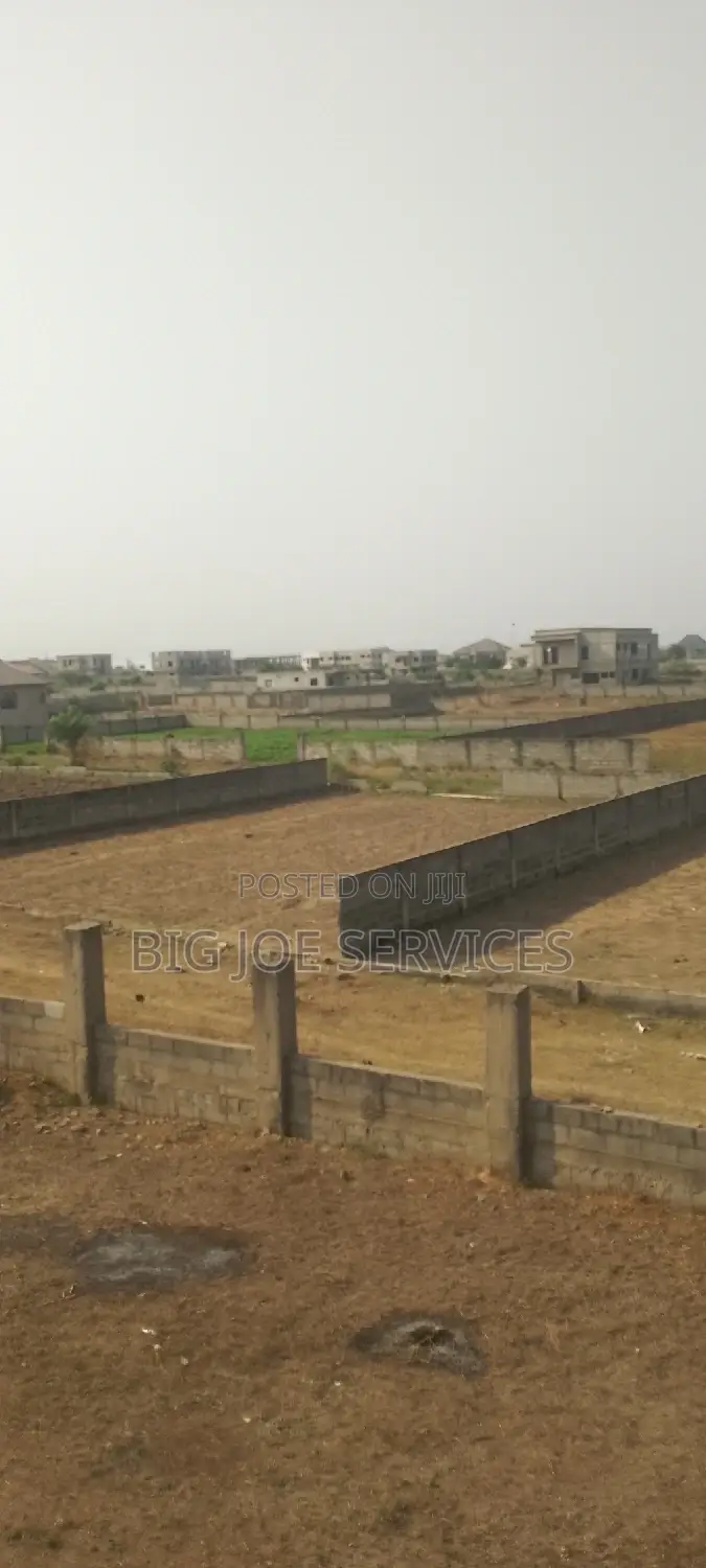 Plot for Sale in Lake Vill Estate