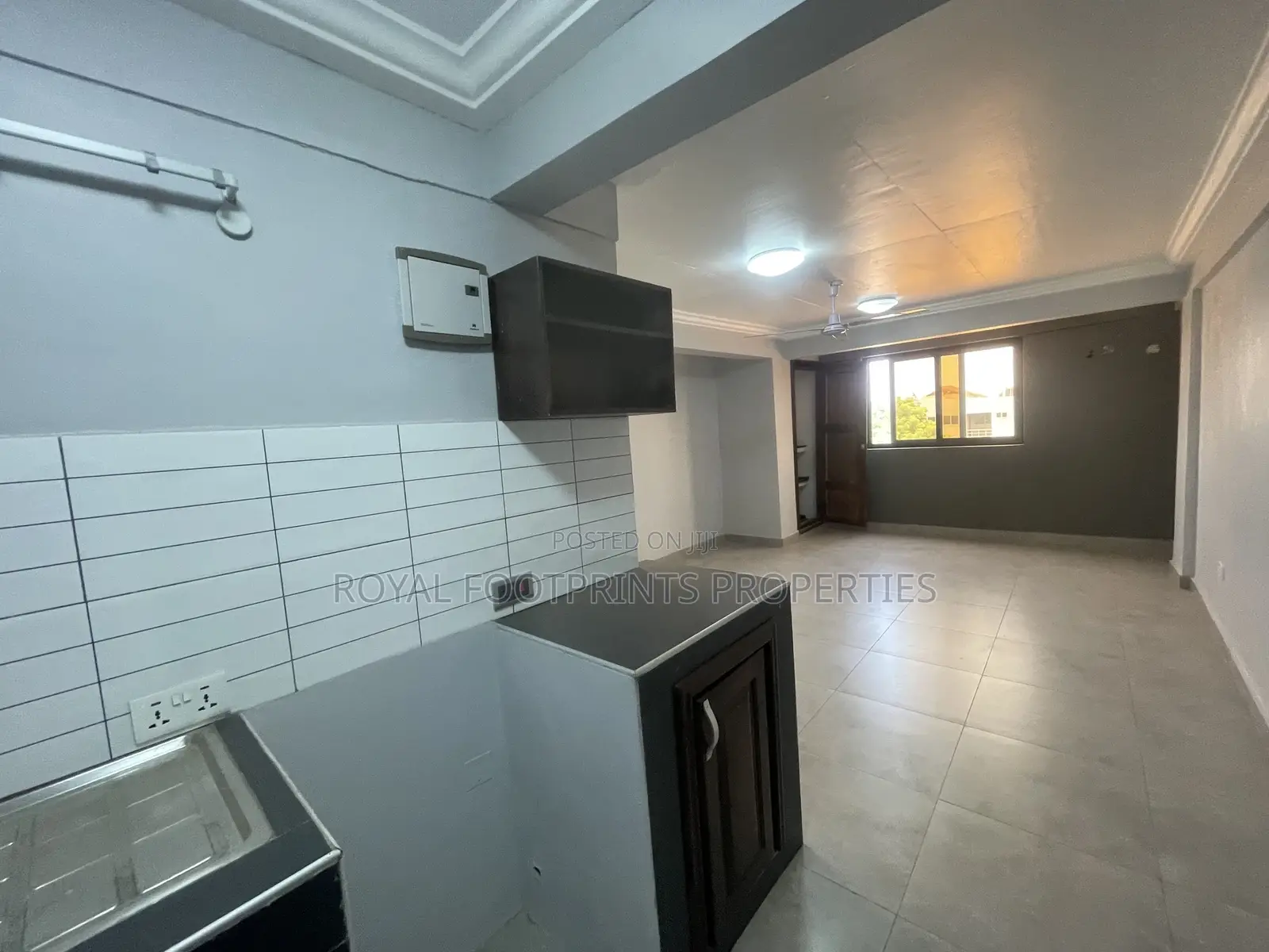 1bdrm Apartment in Royal Footprints, Lake Side Estate for rent