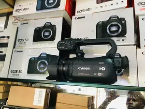 Canon XA25: Your on-the-Go Production Partner