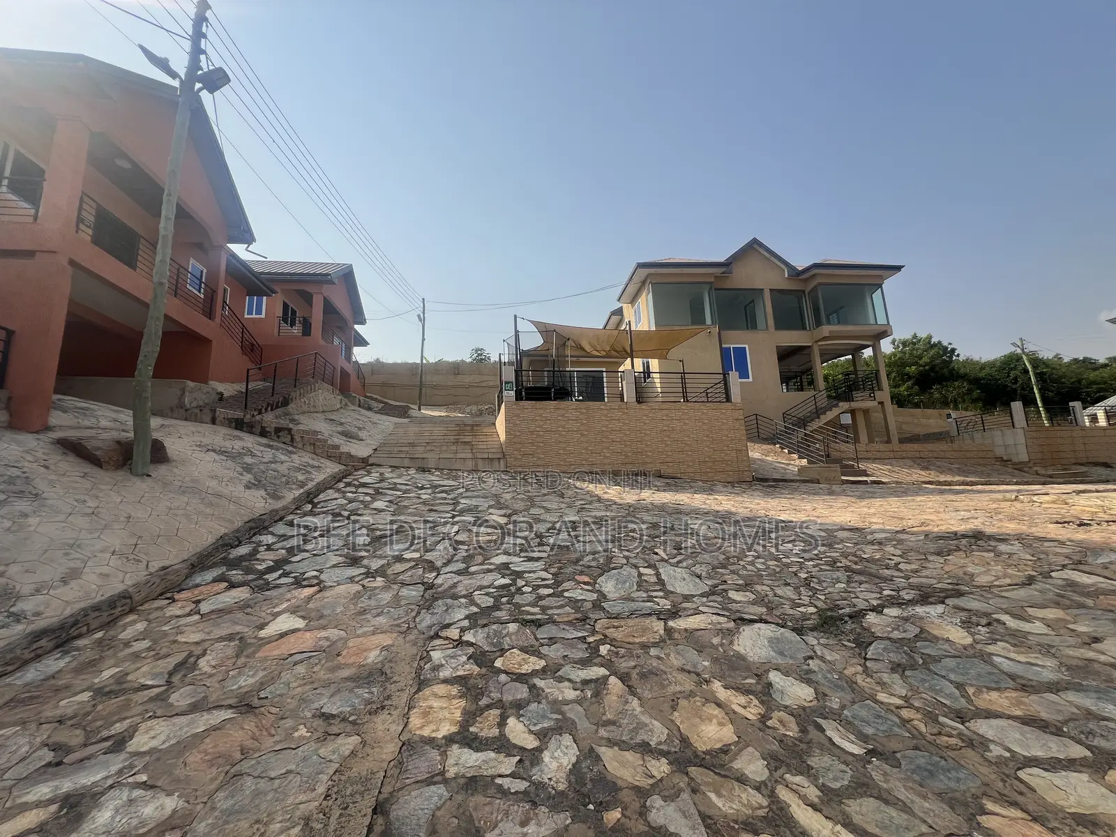 2bdrm Townhouse / Terrace in Bee Decor & Homes, Oyarifa for rent