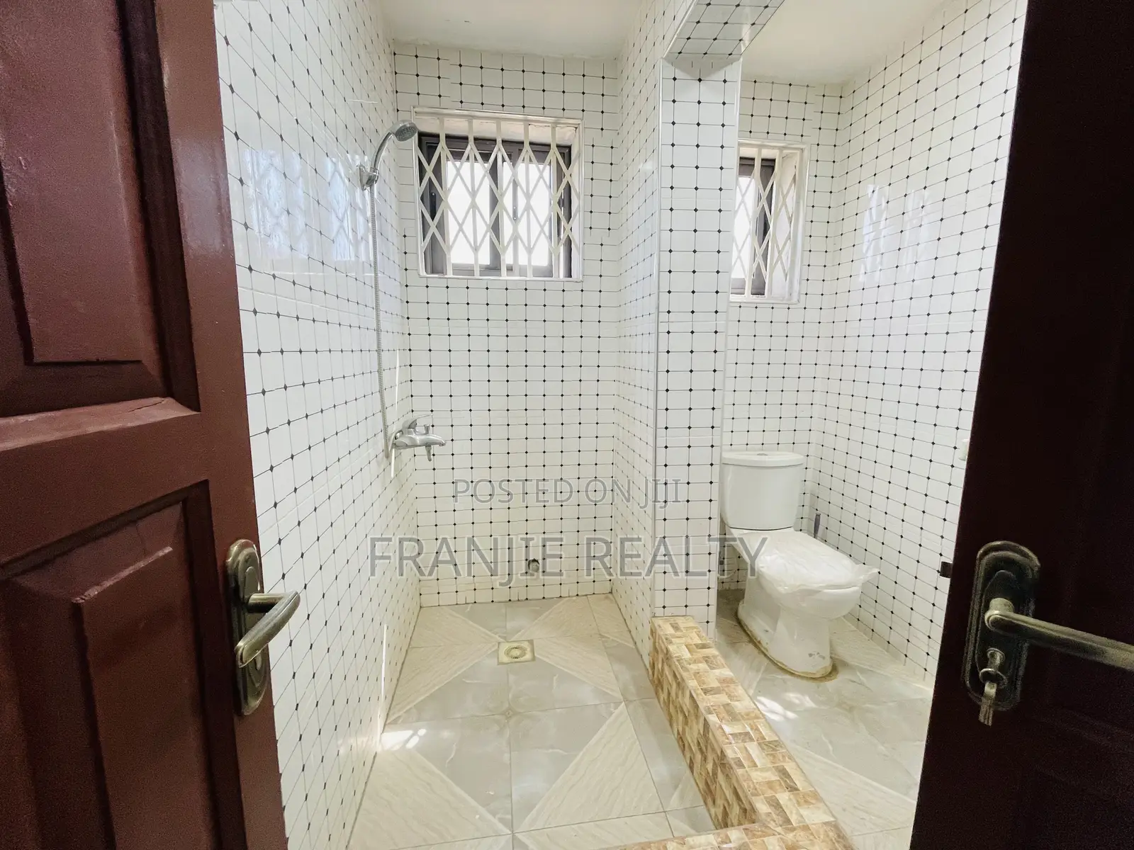 3bdrm Apartment in Weija for rent