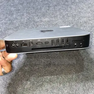 Desktop Computer Apple Mac Mini 8GB Intel Core I5 HDD+SSD 500GB