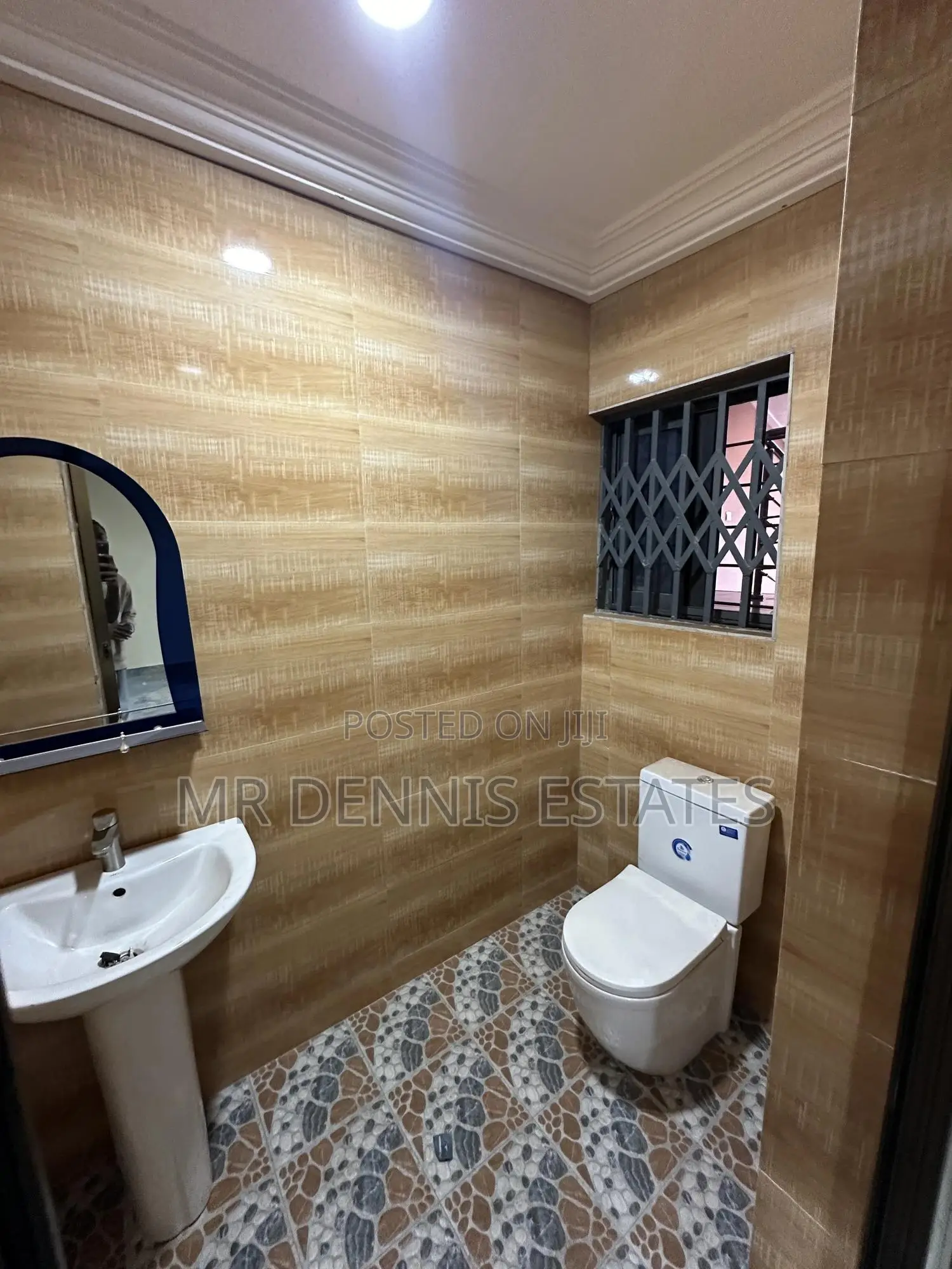 2bdrm Apartment in Westhills Mall for rent
