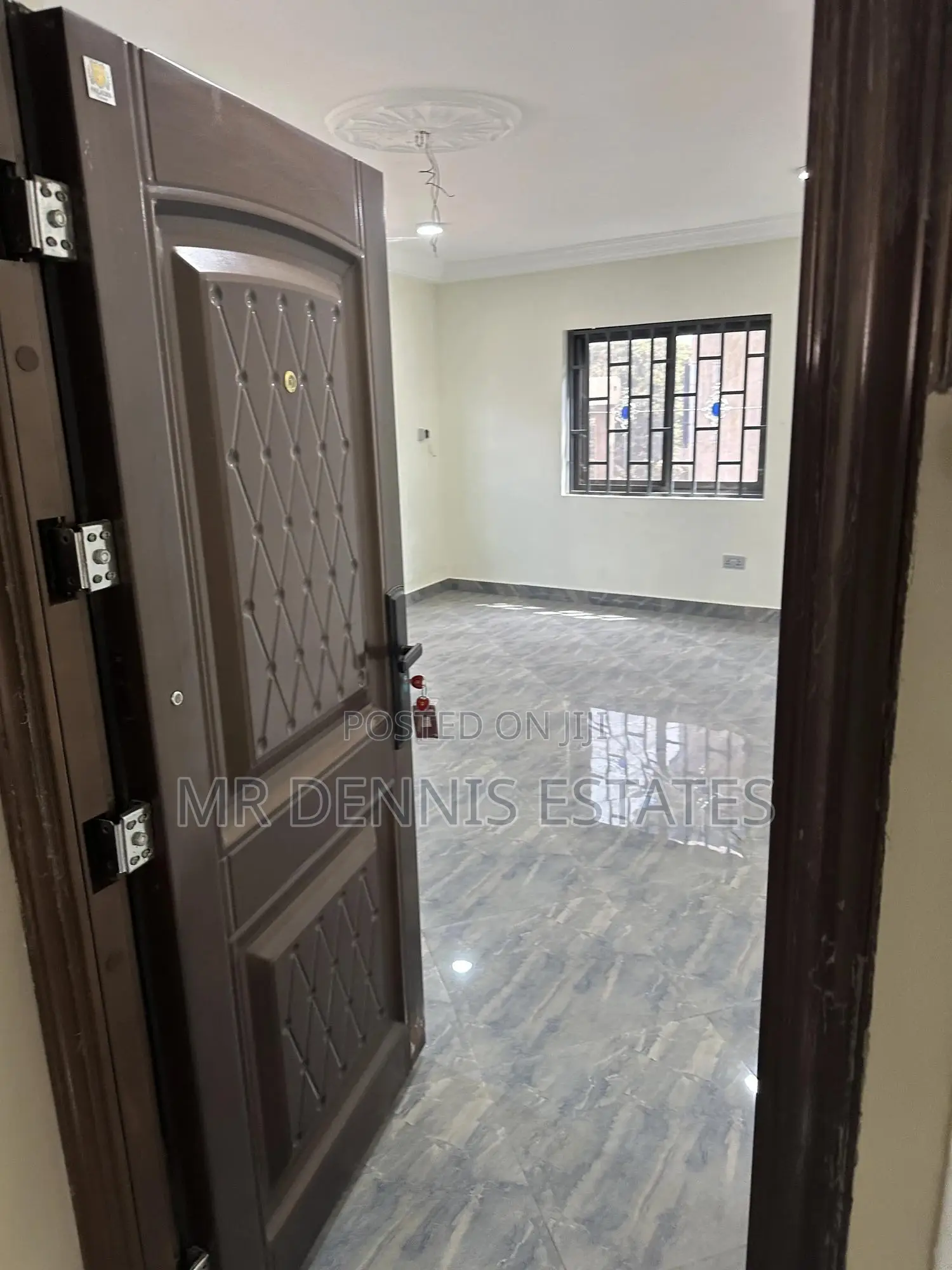 2bdrm Apartment in Westhills Mall for rent