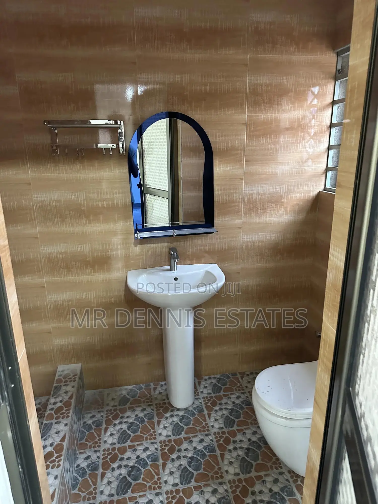 2bdrm Apartment in Westhills Mall for rent
