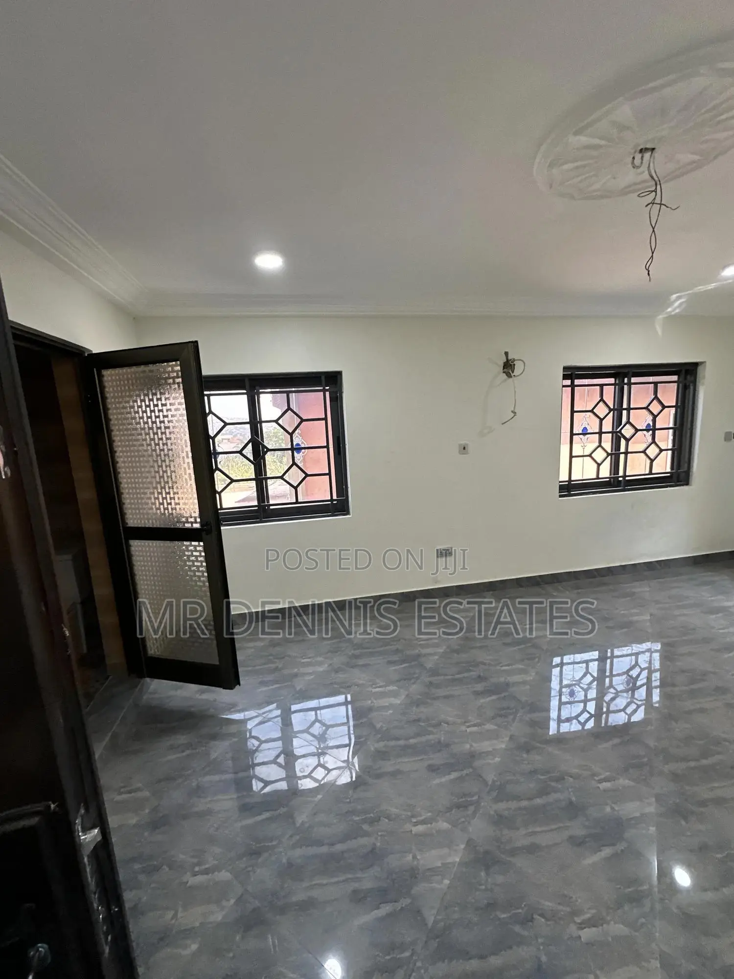 2bdrm Apartment in Westhills Mall for rent