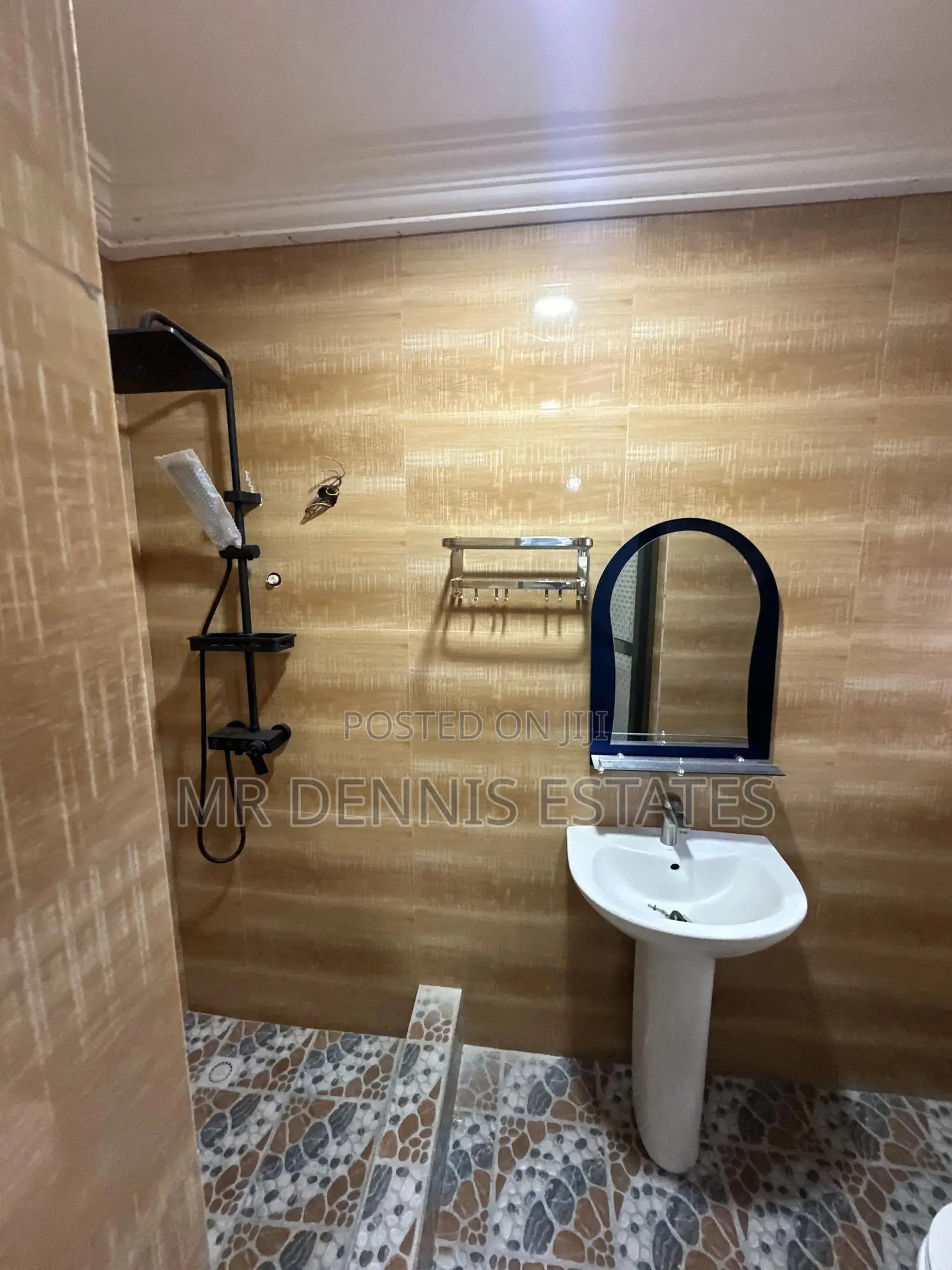 2bdrm Apartment in Westhills Mall for rent