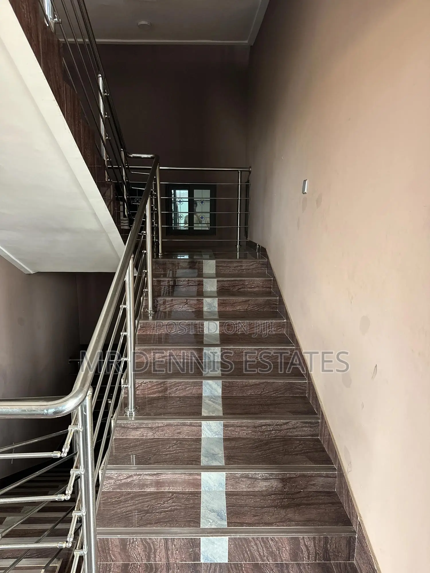 2bdrm Apartment in Westhills Mall for rent