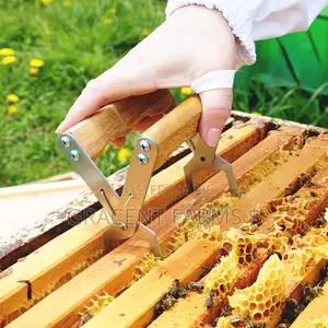 Wooden Handle Honey Comb Frame Grip