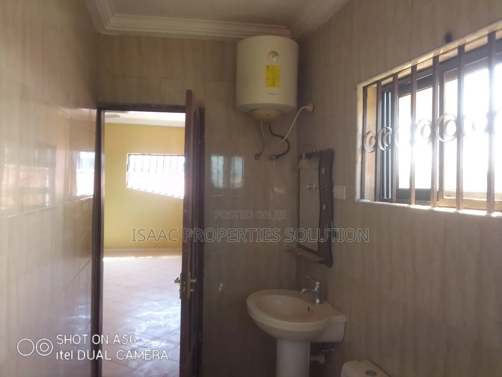 5bdrm House in Isaac Propeties, Shama Ahanta East Metropolitan