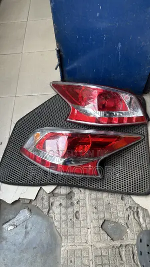 Nissan Altima Taillight 2012,2013,2014,2015,2016