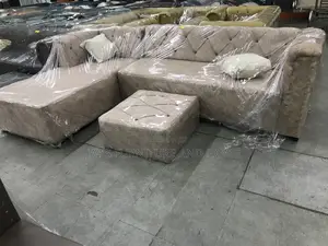 L Shape Sofa.(+Table)