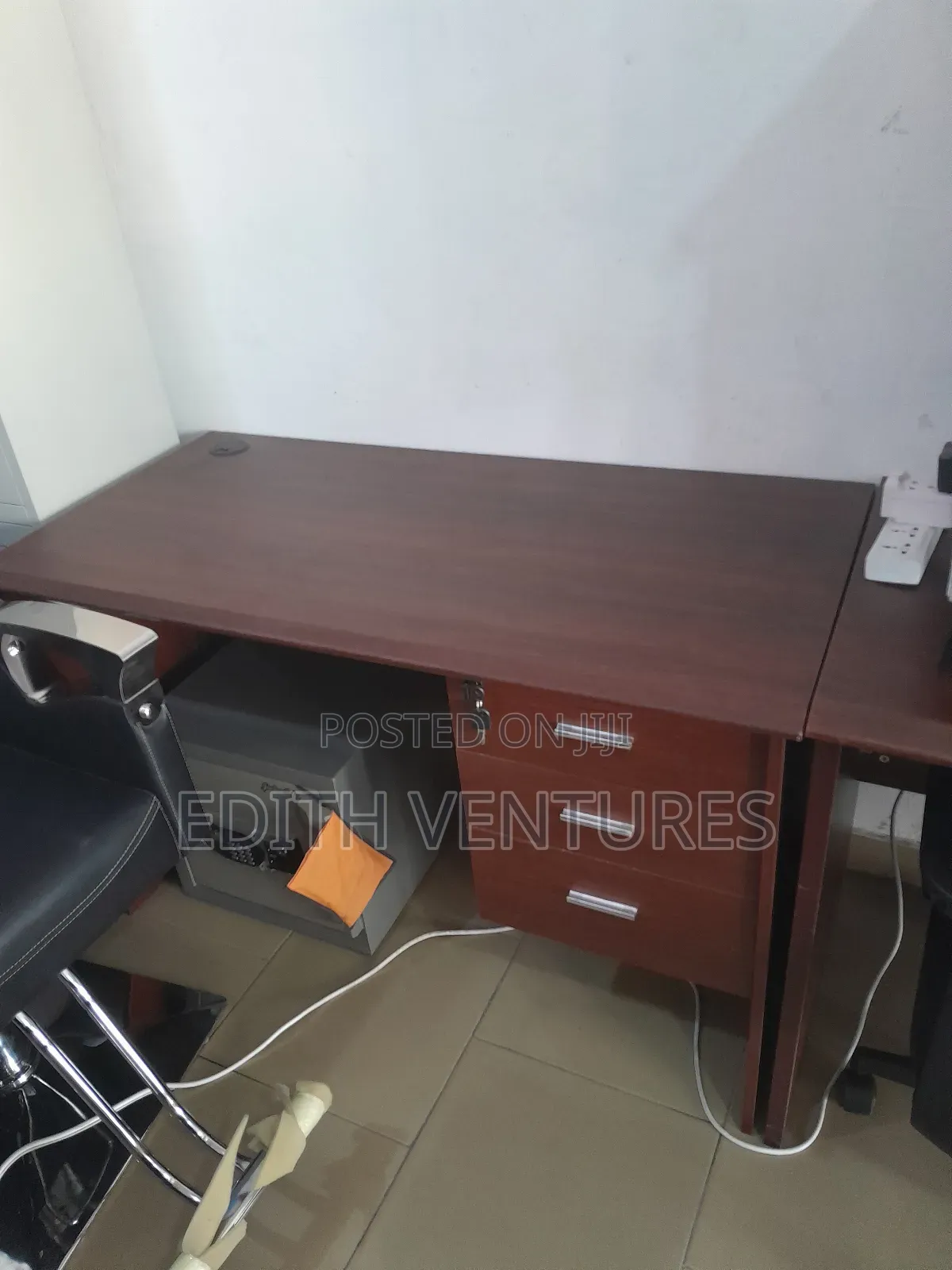 1.2m Wide Office Table