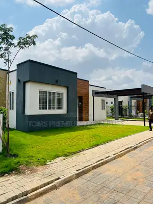3bdrm House in Richfield, Ashaley Botwe for rent